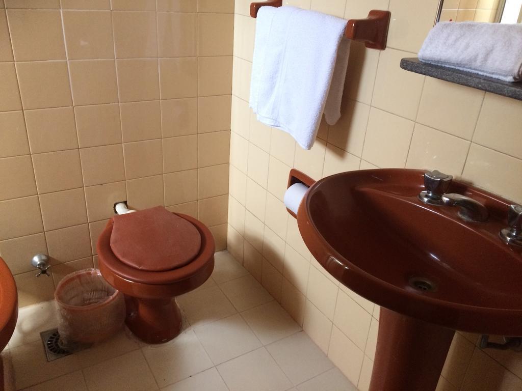 Hotel Manduvira Asuncion Chambre photo