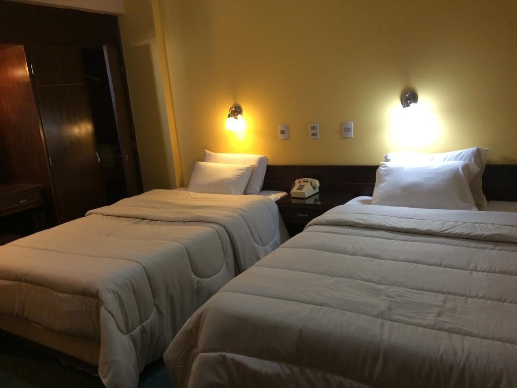 Hotel Manduvira Asuncion Chambre photo